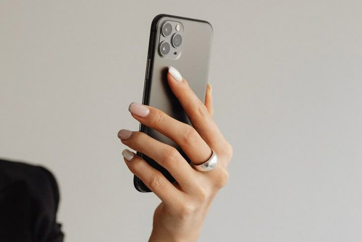 قرارداد تولید و انتشار محتوای تبلیغاتی با اینفلوئنسر